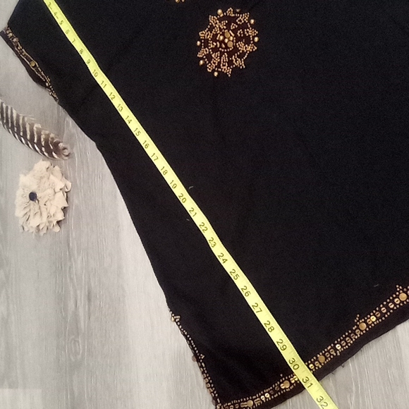 Black Bronze Beaded Raviya Short Sleeve Tunic - Picture 15 of 15
